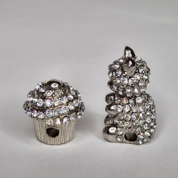 Crystal Rhinestone Encrusted Gummi Bear & Cupcake Metal Charm Beads - Picture 2 of 5